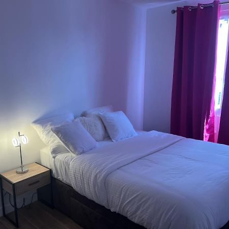 Appartement Spacieux Clichy-sous-Bois Eksteriør bilde