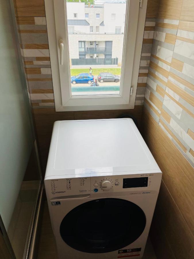 Appartement Spacieux Clichy-sous-Bois Eksteriør bilde