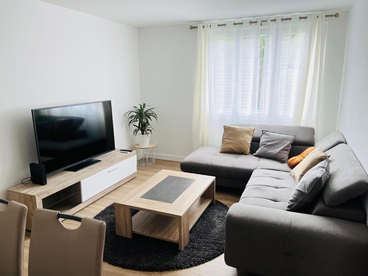 Appartement Spacieux Clichy-sous-Bois Eksteriør bilde