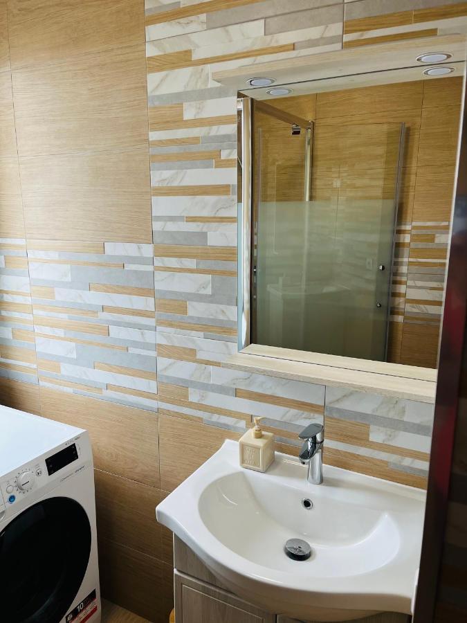 Appartement Spacieux Clichy-sous-Bois Eksteriør bilde